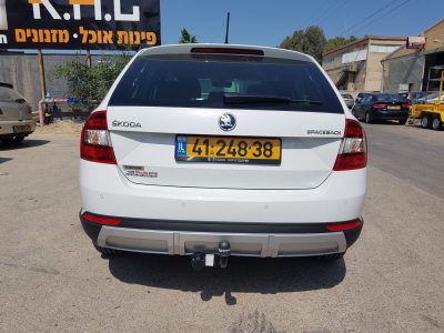 וו גרירה סקודה spaceback